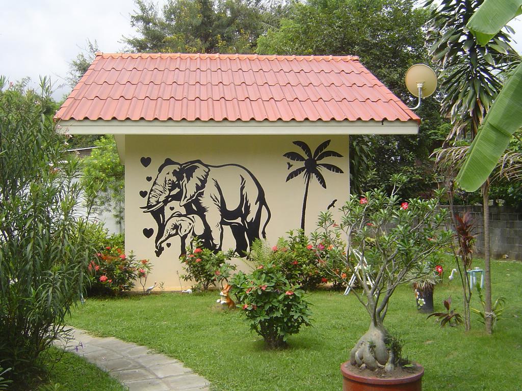 Mini-Golf **** & Resort Ubon Ratchathani Exterior foto