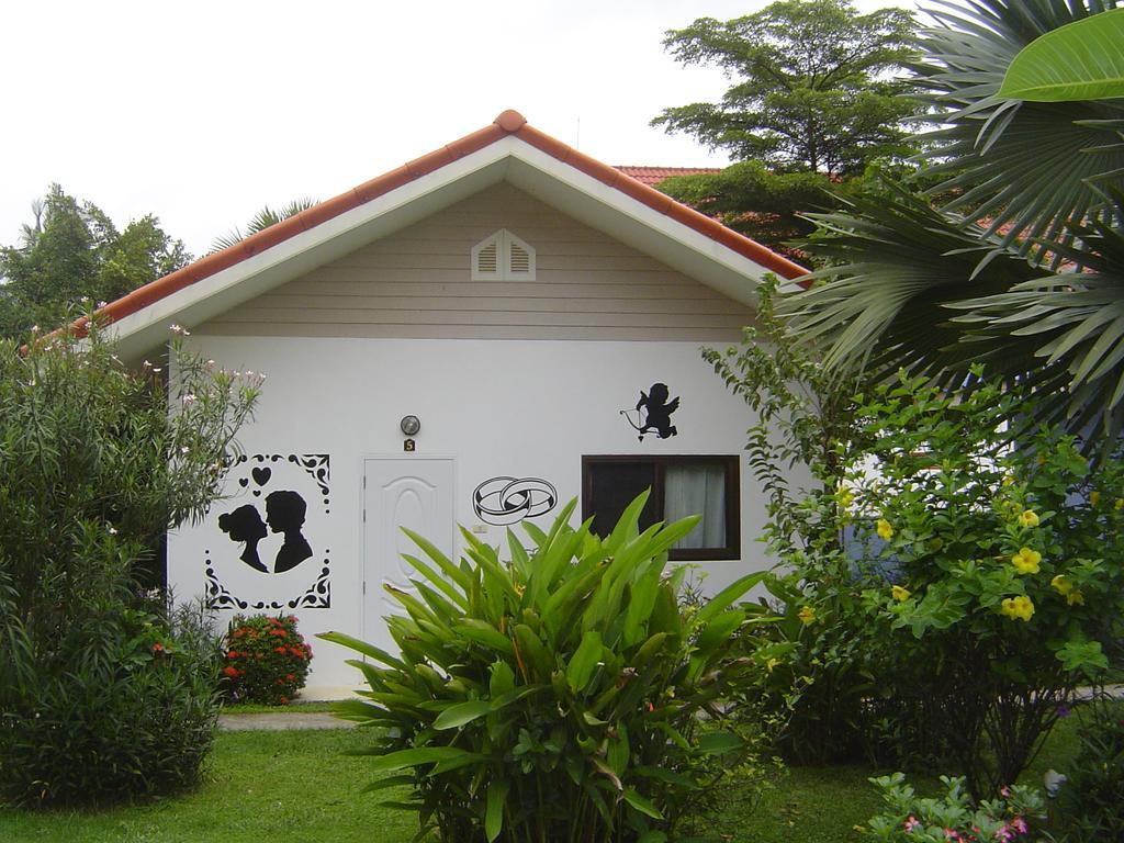 Mini-Golf **** & Resort Ubon Ratchathani Exterior foto